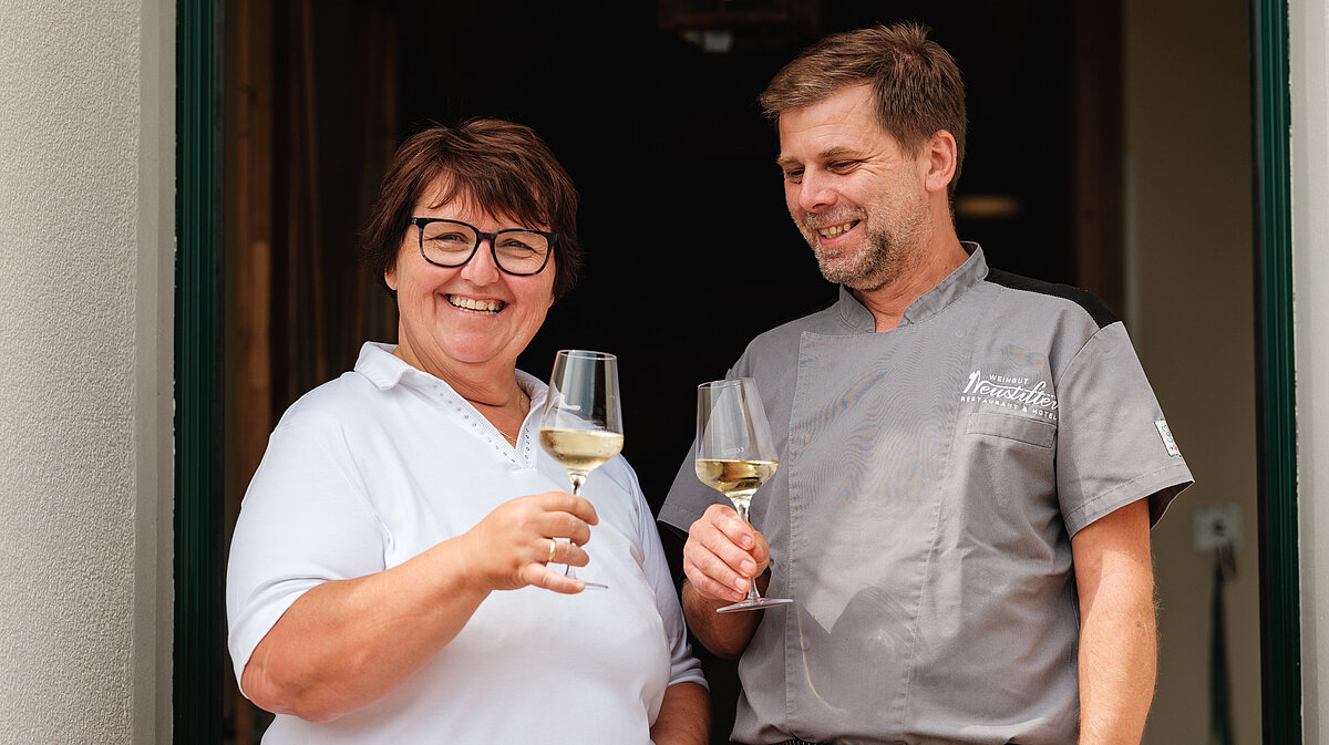 Gastgeberin Ulrike Nemecek und Küchenchef Martin